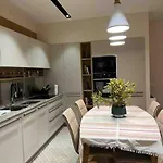 Modern Flat Near The Lake And Blloku